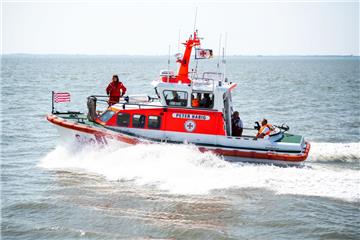 Das DGzRS-Boot «Peter Habig» im Einsatz auf dem Jadebusen bei Wilhelmshaven. (Symbolbild)