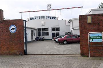 Das Drahtseilwerk Bremerhaven gehört zur Vom-Hofe-Gruppe mit Sitz in Altena (Südwestfalen). Hergestellt werden seit Ende 2017 ausschließlich Kunstfaserseile. Drahtseile werden nur noch gehandelt.