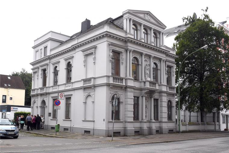 Bremerhaven: Ehemaliges Standesamt wird zum Tumorzentrum Das ehemalige Standesamt in der Hafenstraße wird zu einem Tumorzentrum umgebaut. Eröffnung ist im Oktober. Foto Scheer