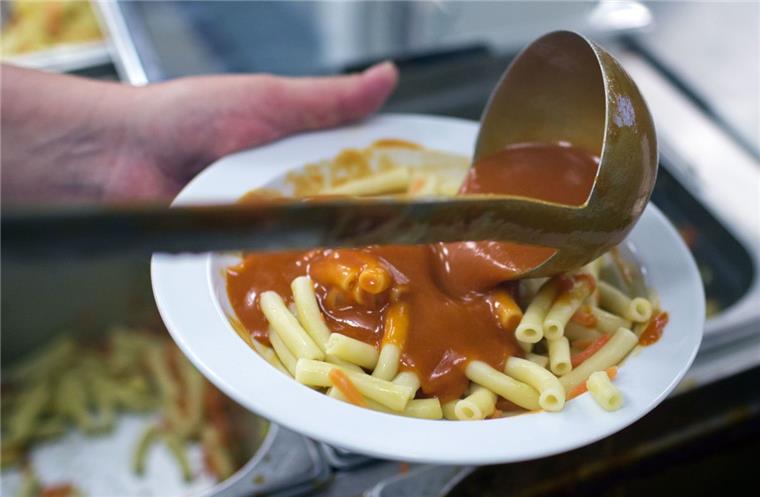 Sittensen: Essen in Schule und Kindergarten wird teurer Das Essen in Schulen und Kindergärten in der Börde Sittensen wird teurer.
