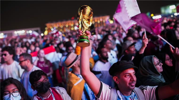 Bremerhavener Fans in Katar: Acht WM-Spiele in vier Tagen Das Fanfest in Doha wollen die Bremerhavener Fußballfans ebenfalls ansteuern.
