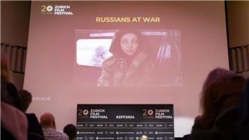 Das Filmfestival in Zürich hat einen umstrittenen Dokumentarfilm über russische Soldaten im Ukraine-Krieg in sein Programm aufgenommen.