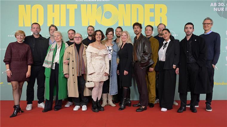 „No Hit Wonder“: Fitz als Popstar am Tiefpunkt Das Filmteam bei der Premiere.