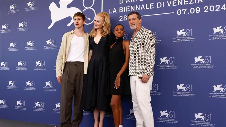 „Babygirl“: Nicole Kidman und der attraktive junge Kerl Das Filmteam von „Babygirl“ vor der Premiere in Venedig (Archivbild).