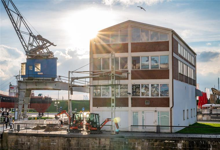 Das „Koggenbräu“ in Bremerhaven soll abgerissen werden: Das ist der Grund Das "Koggenbräu"-Gebäude soll von der Union-Brauerei übernommen - und abgerissen werden.