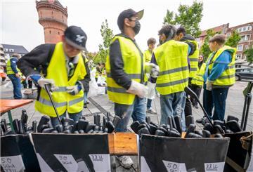 Müllsammelaktion in Geestemünde