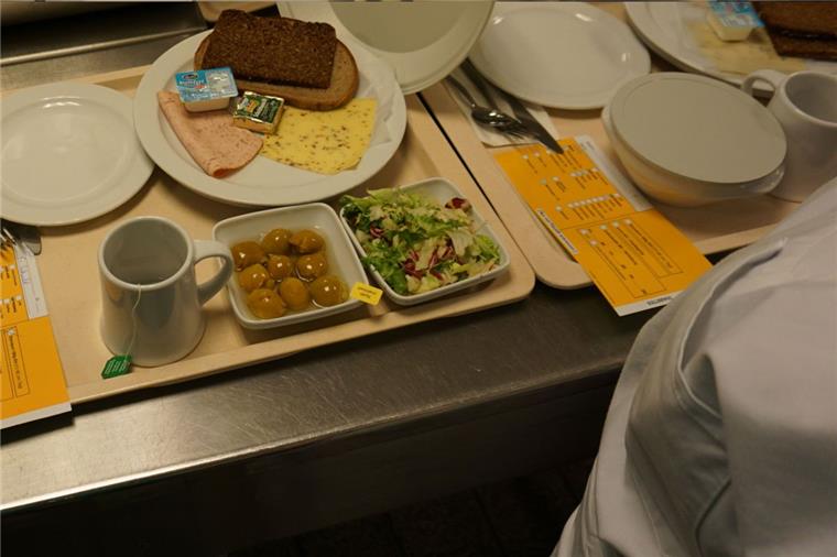 Bremerhaven: So sieht das Klinikessen in Reinkenheide aus Das gibt es im Klinikum Reinkenheide zum Abendessen.