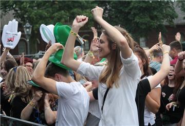 Das Himmel & Hölle-Festival kommt zurück auf den Marktplatz in Rodenkirchen. Nach zwei Jahren Pause, bedingt durch Corona, soll am 2. Juli wieder eine Riesenparty auf dem Marktplatz Rodenkirchen stattfinden.