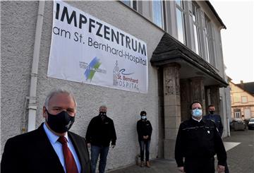 Das Impfzentrum an der Braker Kirchenstraße ist fertig eingerichtet. Sobald der Impfstoff eintrifft und die Menschen in der Wesermarsch ihre Impftermine bekommen haben, kann es losgehen.