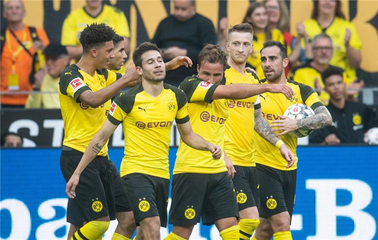 Das ist der Wahnsinn: Borussia Dortmund besiegt den FC Augsburg mit 4:3. 
