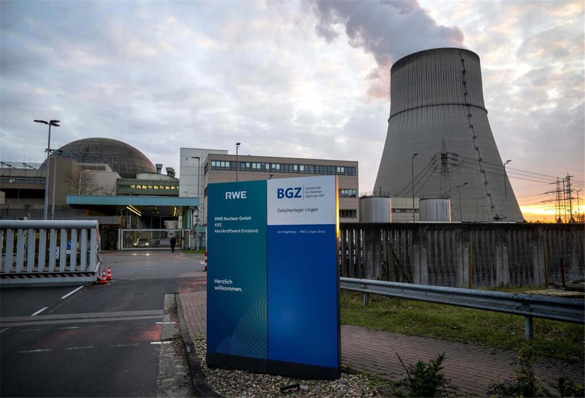RWE: AKW Emsland soll 2037 frei von Radioaktivität sein Das Kernkraftwerk Emsland.
