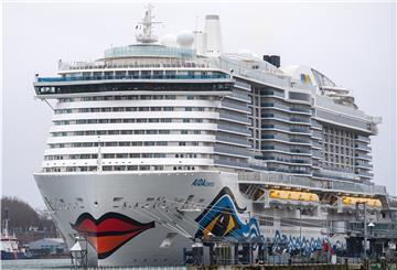 Das Kreuzfahrtschiff "Aidacosma" fährt am Samstag ab Hamburg.