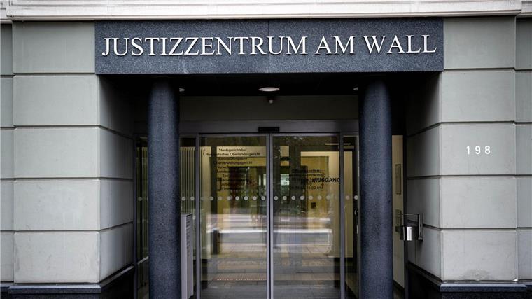 Juristische Auseinandersetzung um Bremer Ausbildungsfonds Das Land Bremen will mit einem Fonds mehr Menschen in Ausbildung bringen, doch gegen die Sonderabgabe gibt es weiter juristischen Widerstand. (Archivbild)