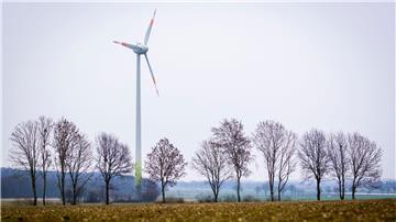 Das Landeskriminalamt in Niedersachsen hat im vergangenen Jahr Dutzende Fälle von Kupferdiebstählen oder Diebstahlversuchen in Windkraftanlagen registriert. (Symbolbild) 
