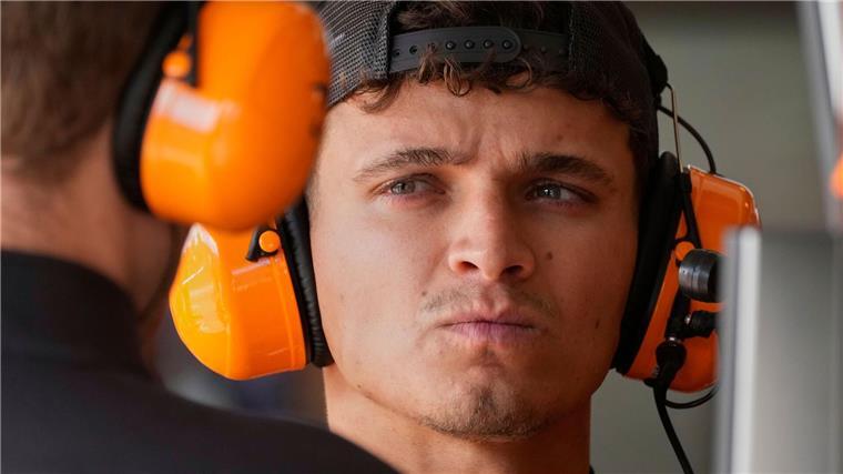 WM-Jäger Verstappen amüsiert sich über McLaren-Stallduell Das Manöver von Lando Norris in Singapur hat Folgen. (Archivbild)