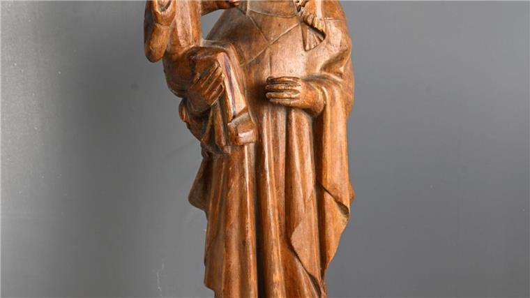Die Schwarze Madonna, das Osterkleid und die Doppelgängerin Das Modell für die Kopie schnitzte der Bildhauer Josef Neustifter vor knapp 100 Jahren.