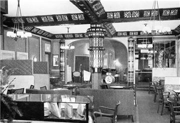 Das Museum wird in seiner neuen Abteilung unter anderem Möbelstücke aus dem legendären Café Victoria ausstellen.