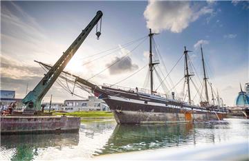 Das Museumsschiff "Seute Deern" nach der Bergung im September 2019.