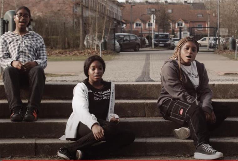 Musikvideo von Bremer Schüler gewinnt Preis Das Musikvideo der Gruppe „Young Diamondz“ zum selbst geschriebenen Stück „Stay Together“ ist ausgezeichnet worden.