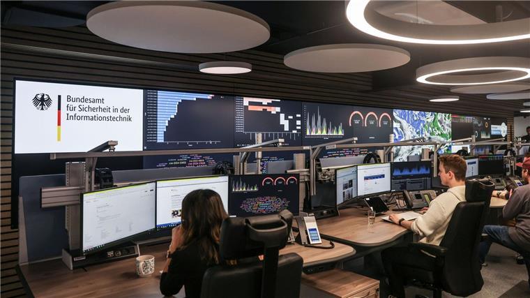 Das nationale IT-Lagezentrum im Bundesamt für Sicherheit in der Informationstechnik (BSI) in Bonn.