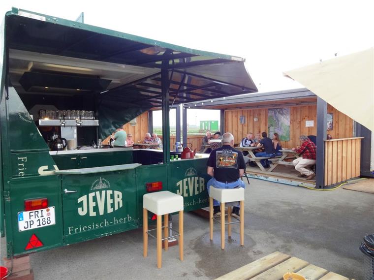 Das neue Gewand des Strandcafés Sehestedt findet bei den Besuchern guten Anklang. Die Investitionen haben sich gelohnt.