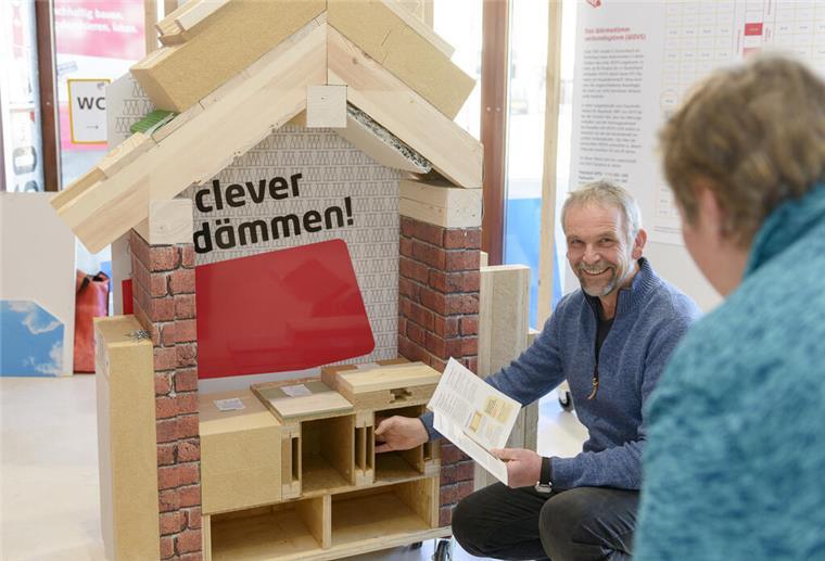 Energiekonsens eröffnet Klima Bau Zentrum in Bremerhaven Ein Experte gibt Tipps zur Wärmedämmung