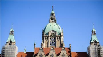 Das Neue Rathaus in Hannover mit Kuppel und Aussichtsplattform.