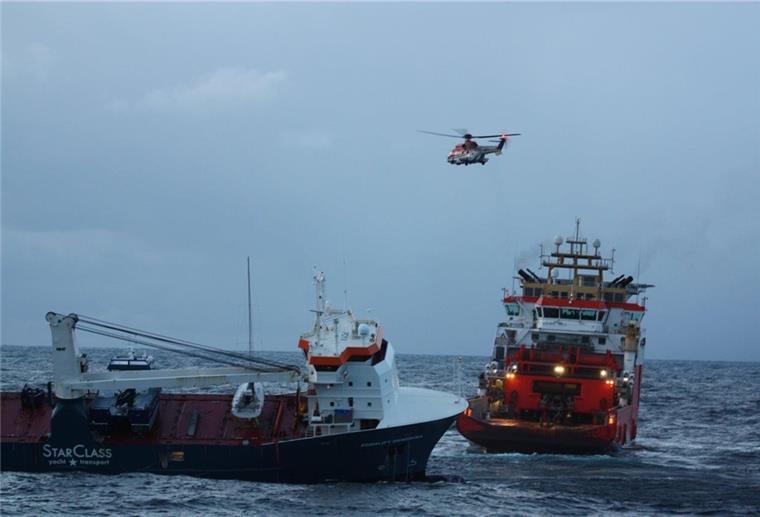 Öl-Katastrophe abgewendet: Frachter vor Norwegen gesichert Das niederländische Frachtschiff „Eemslift Hendrika“ ist in der Nacht zu Donnerstag gesichert worden.