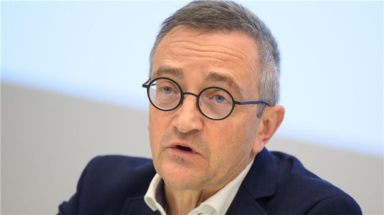 Chatbot liefert Antworten auf Gesundheitsfragen Das NLGA bietet laut seines Präsidenten Fabian Feil als erste niedersächsische Behörde einen KI-gestützten Chatbot an.