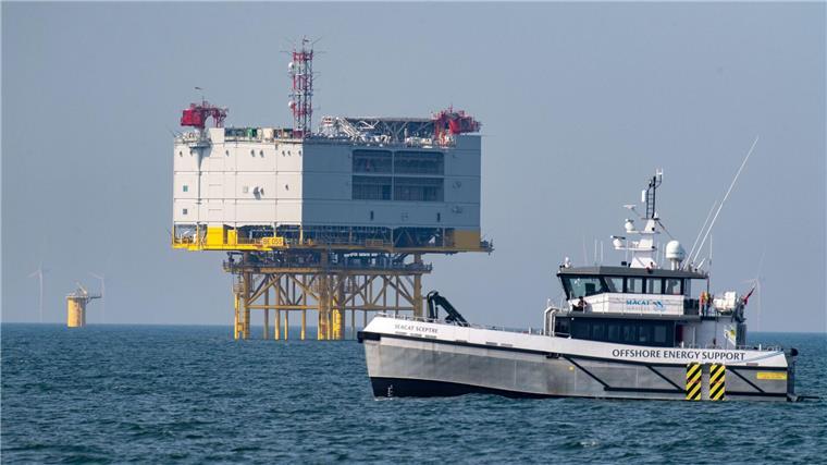 DGB will von Küstenländern gemeinsame Energiewende-Politik Das Offshore-Umspannwerk für den Windpark Baltic Eagle steht seit dem 17.02.2023 in der Ostsee.
