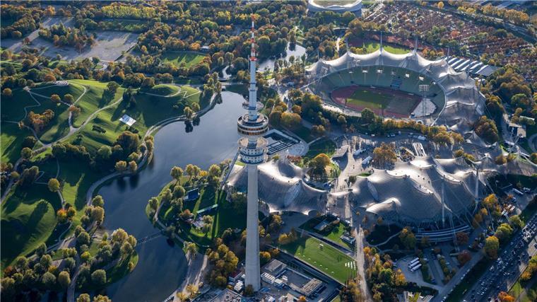 Sport-Hype oder Geld-Sorgen? München stimmt über Olympia ab Das Olympiazentrum mit dem ikonischen Olympiastadion soll das Zentrum der Spiele in München werden.