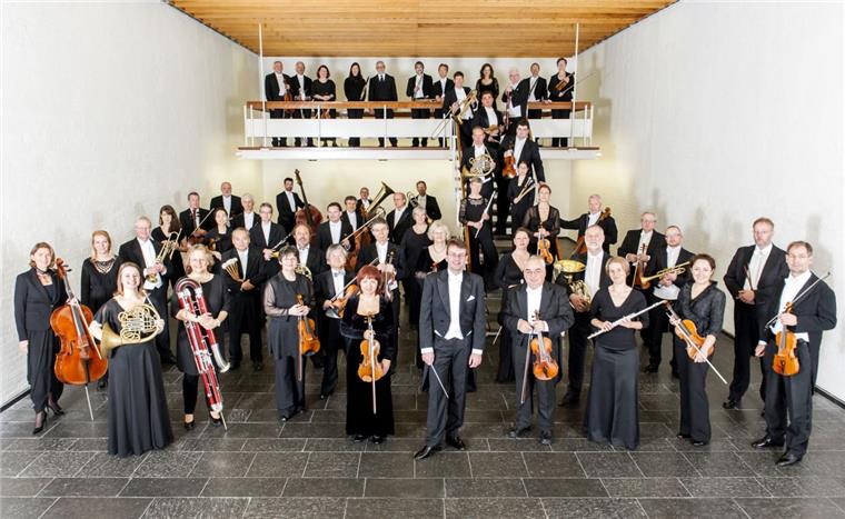 Sinfoniekonzerte 2016/17 überraschen mit viel Schlagzeug und türkischen Intrumenten Philharmonisches Orchester Bremerhaven stellt Konzertsaison 2016/17 vor