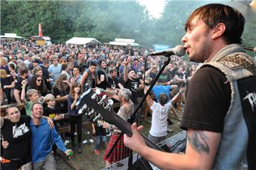 Das Punk- und Skafestival Fonsstock wird am 15./16. Juni am Nordenhamer Strand gefeiert.