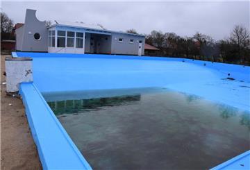 Das Selsinger Freibad wird von Grund auf umfassend modernisiert. Doch für die Badesaison im Sommer werden noch helfende Hände benötigt.