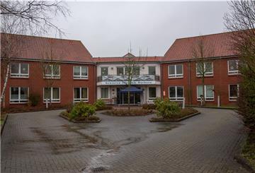 Das Seniorenzentrum Burhave steht unter Quarantäne. Eine Bewohnerin ist mit oder an Corona gestorben. Weitere Personen wurden positiv getestet.