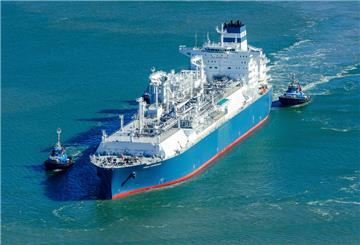 Das Bild zeigt das Spezialschiff "Hoegh Esperanza".