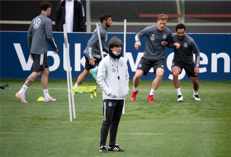 Coronafall vor letztem Deutschland-Test Das Spiel der DFB-Auswahl gegen Lettland findet offenbar trotz eines Corona-Falls bei den Letten statt.