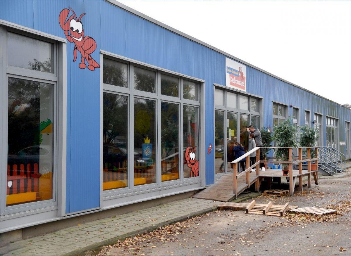 Das Spielparadies „Leo’s Krabbenland“ in Bremerhaven-Wulsdorf ist seit Mittwoch geschlossen. Im kommenden Jahr soll die Halle abgerissen werden.