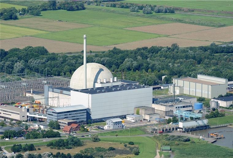 Erdkabeltrasse durch die Wesermarsch geplant Das stillgelegte Kernkraftwerk Unterweser soll zur Verteilstation für Windstrom werden.
