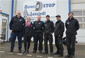 Das Team von Boxen STOP Loxstedt: Martin Falk, Anna Falk, Kristian Richter, Mohamad Al Hussein, Roman Geisel und Tom Wilms (es fehlt Sven Bohling).
