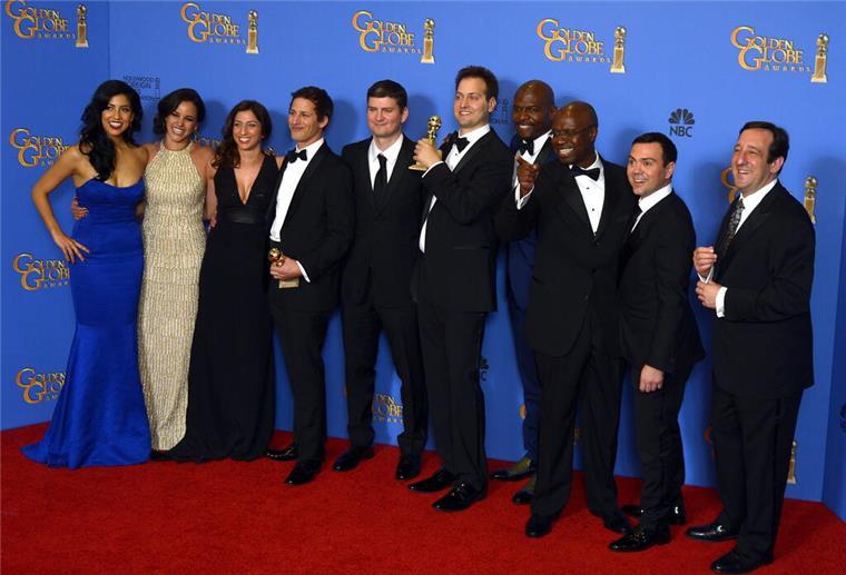 Netflix-Expertin: nord24-Praktikantin Fabienne findet nicht nur „Haus des Geldes“ top Das Team von „Brooklyn Nine-Nine“ freut sich über einen Golden Globe.