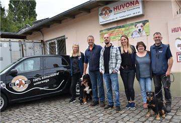 Das Team von Huvona Tierfutter Service
