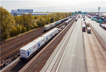 Das Terminal von Roland Umschlag befindet sich am Güterverkehrszentrum in Bremen. 