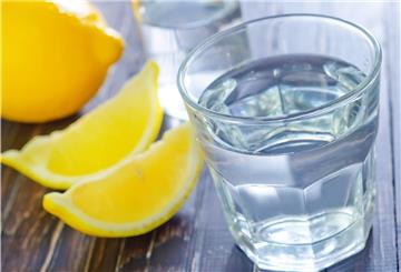 Das Trinkwasser könnte knapp werden. Aufgrund der anhaltenden Hitze und weil viele Bremerhavener nicht in den Urlaub gefahren sind, ist der Verbrauch sehr hoch.