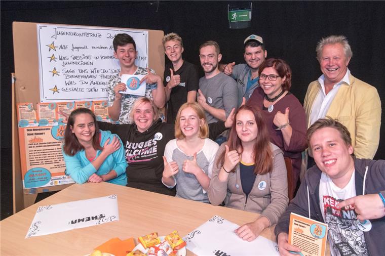 Jugendkonferenz: Bremerhaven muss Probleme anpacken Das Vorbereitungsteam der Jugendkonferenz mit Vertretern von Stadtjugendring, Jugendwerk der Awo, den Fishtown-Falken und dem Amt für Jugend und Familie ist begeistert von der Resonanz. Alle Themen werden der Politik übermittelt.