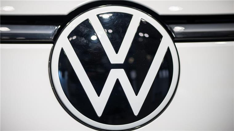 VW und Mobileye bauen Zusammenarbeit aus Das VW Logo.