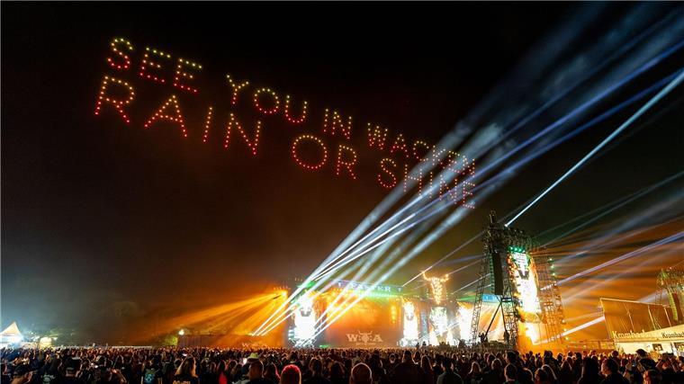 Das Wacken Open Air endete in der Nacht - mit Drohnenshow.