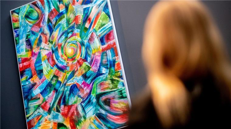 Emder Kunsthalle zeigt übergroßes Werk von Jan Pleitner Das Werk „Vortex 1“ von Künstler Jan Pleitner hängt in der Kunsthalle Emden.