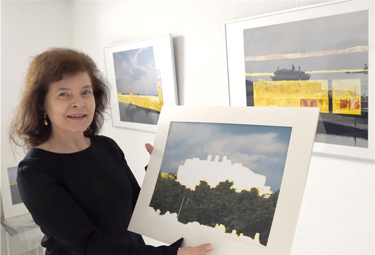 Bremerhaven in Goldfalten gehüllt Dass das Alfred-Wegener-Institut wie ein Schiff aussieht, zeigt die herausgelöste Silhouette im Foto von Kerstin Henschel. Auf anderen Fotos überzieht sie das Weserufer mit goldglänzenden Bauten. Foto Scheer