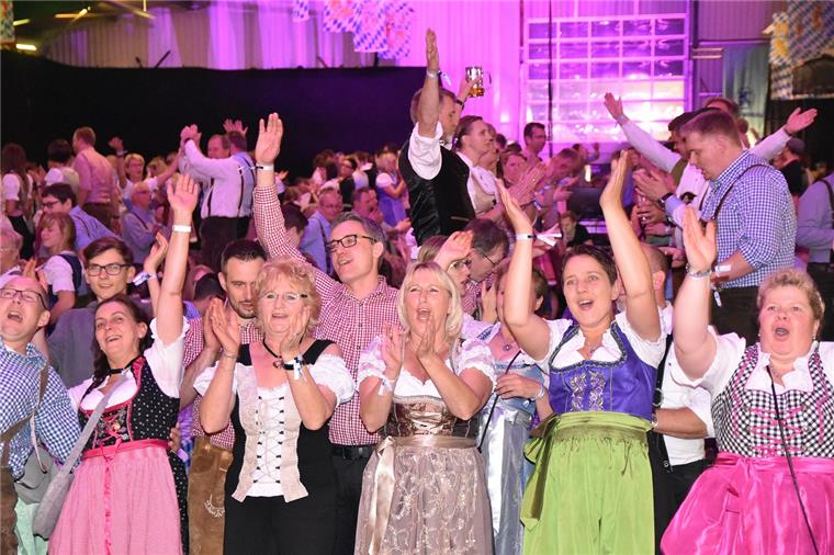 Die schönsten Bilder von der Oktoberfestgaudi in Sittensen Dass die Sittenser auch bayerisch können, bewiesen sie einmal mehr bei der Oktoberfestsause am vergangenen Sonnabend.